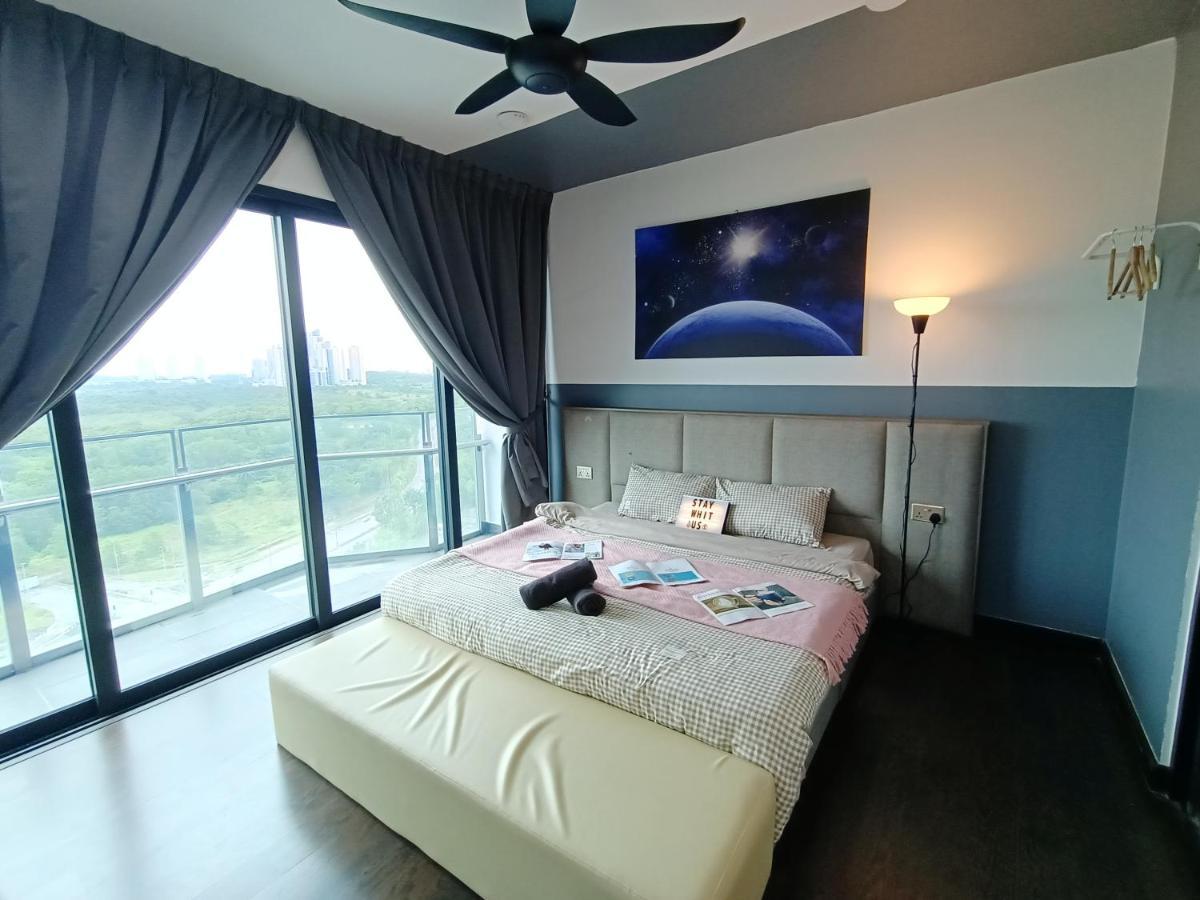 C1113 Almas Suites Galaxy Space Netflix By Stay Nusajaya  Exteriör bild